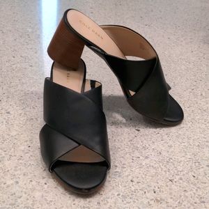 Crisscross Slide in Black